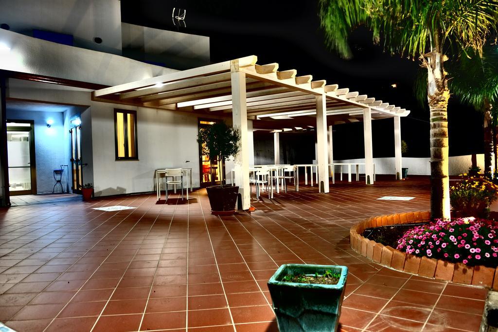 Alta Marea Gioiosa Marea Exterior photo